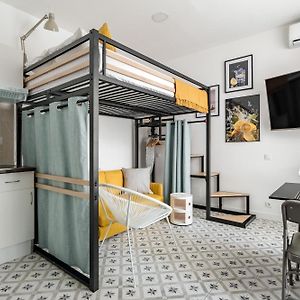 Studio met een King Size Bed